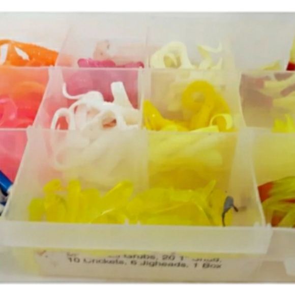 Vintage Made in the USA Rattlesnake co tackle bait & plastic box - Picture 12 of 14